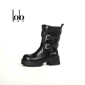 New Fashion and Safety Martin Boots Women's Leather Thick Soled Shoes with Zipper Closure Solid Color Winter Women's Shoes