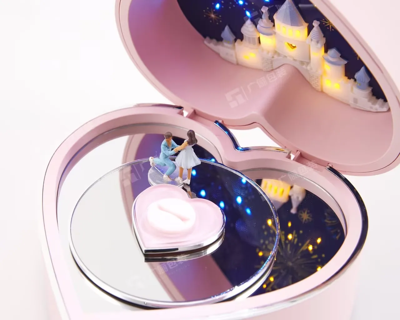 Musical Jewelry Ring Box with LED Light and Melody Perfect Present for Engagement Jewelry Best Price Hot Sale