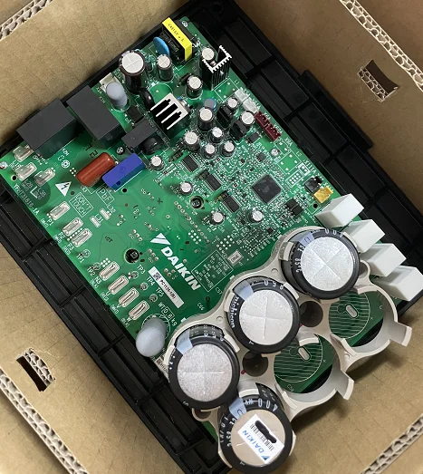 ダイキン VRV屋外ユニット用 PC1135-1 インバータ基板 5014675 2510318
