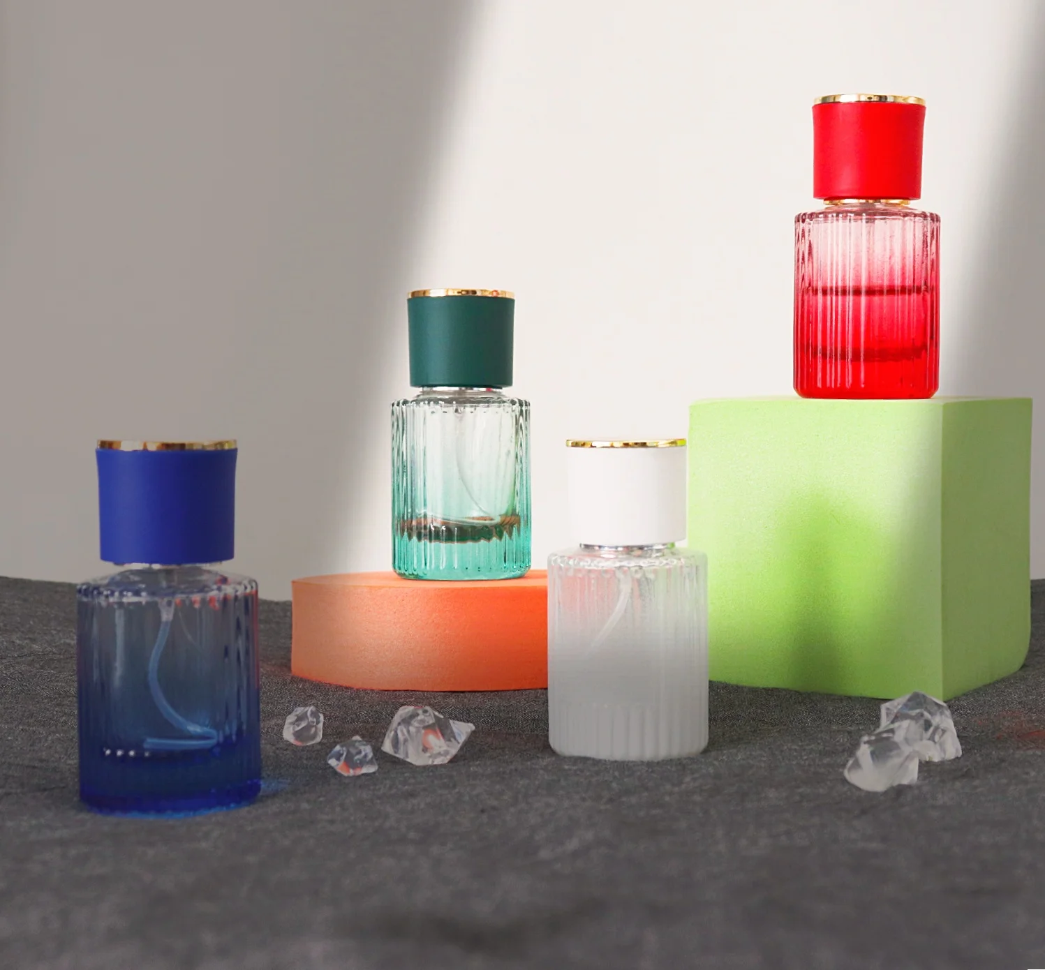 20 ml 30 ml 50 ml Glass Perfume Bottle Packaging Round Transparent Perfume Bottle Empty Glass Spray Bottle