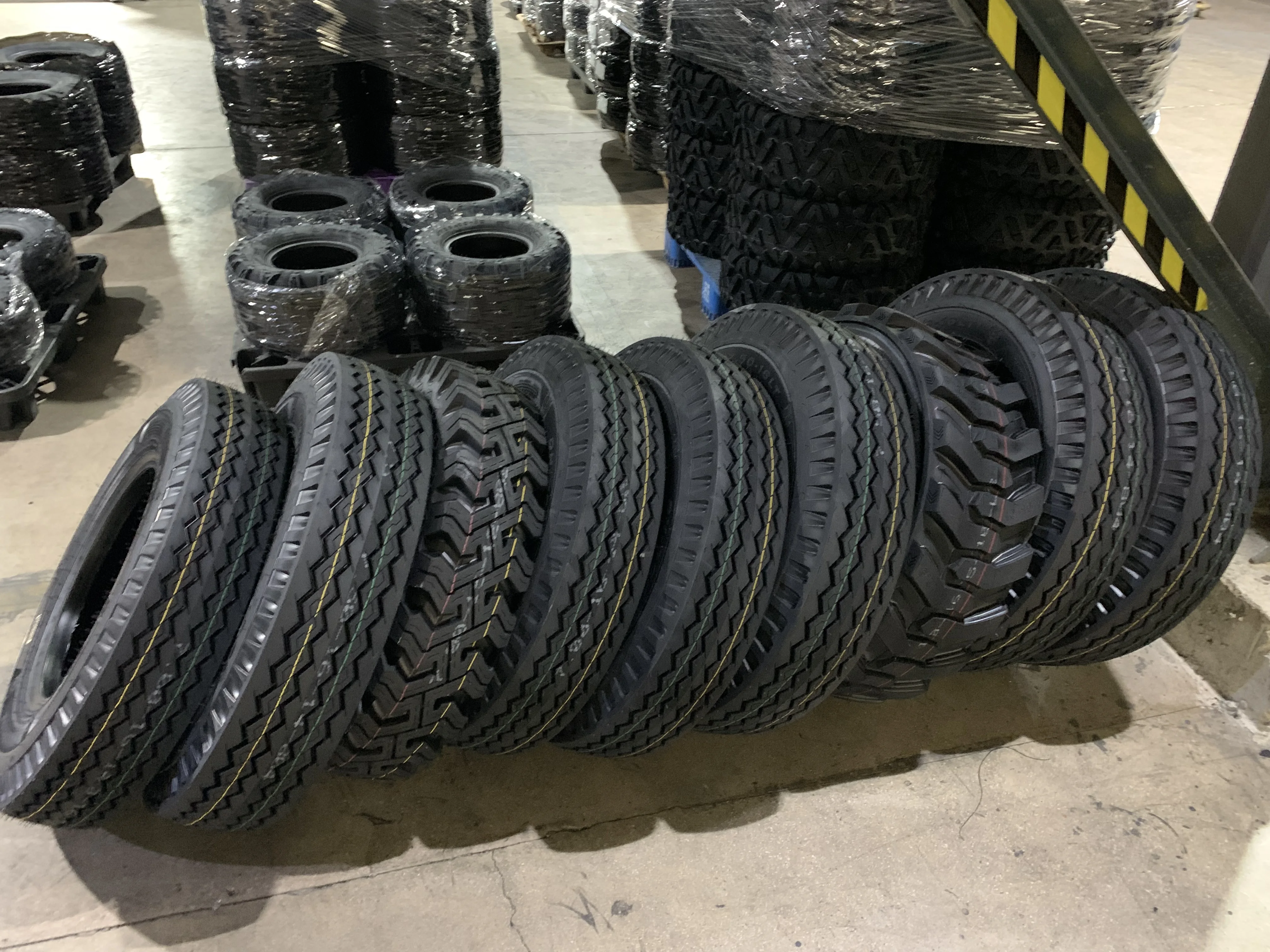 China Best Performance Palm Tree Oil Truck Tires Light Truck Tires 16