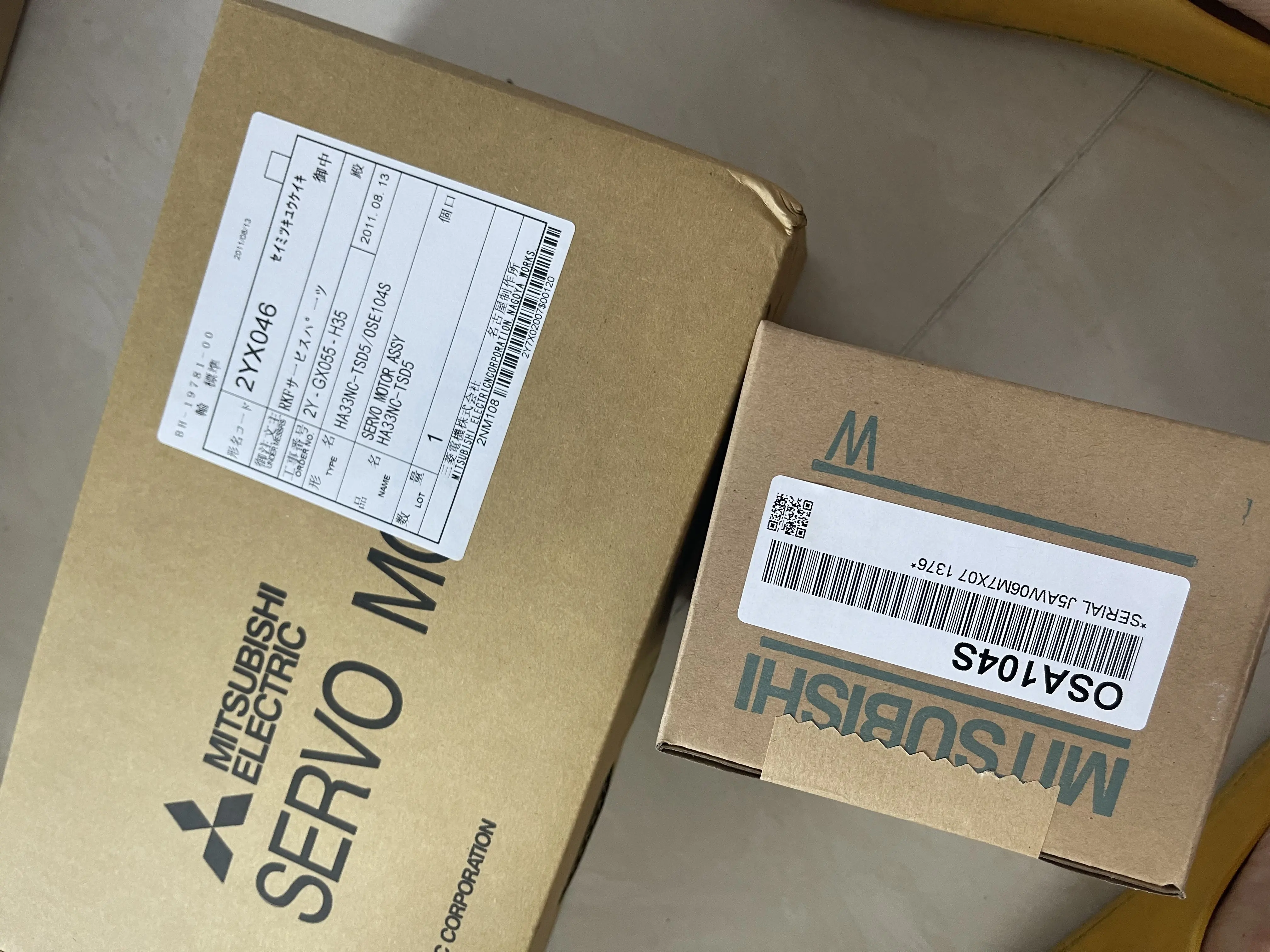 Mitsubishi Servo Motor + Encoder HA33NC-TSD5 OSE104S