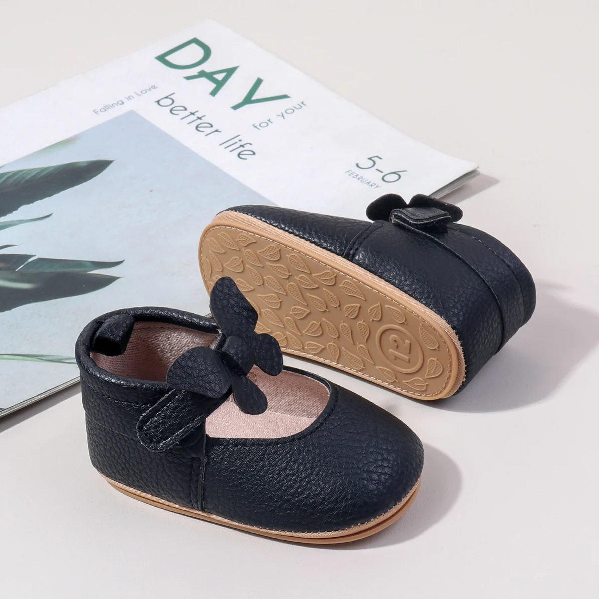 2025 Spring Autumn Summer Infant Newborn Girl Shoes Breathable Cotton Soft TPR Soles Bowknot Princess Baby Shoes factory