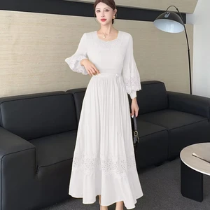 Solid-color High-quality Pleated Dress with Frilly Sleeves and Oversized Design, with Good Breathability.