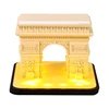 Arco triunfal amarillo con calendario.