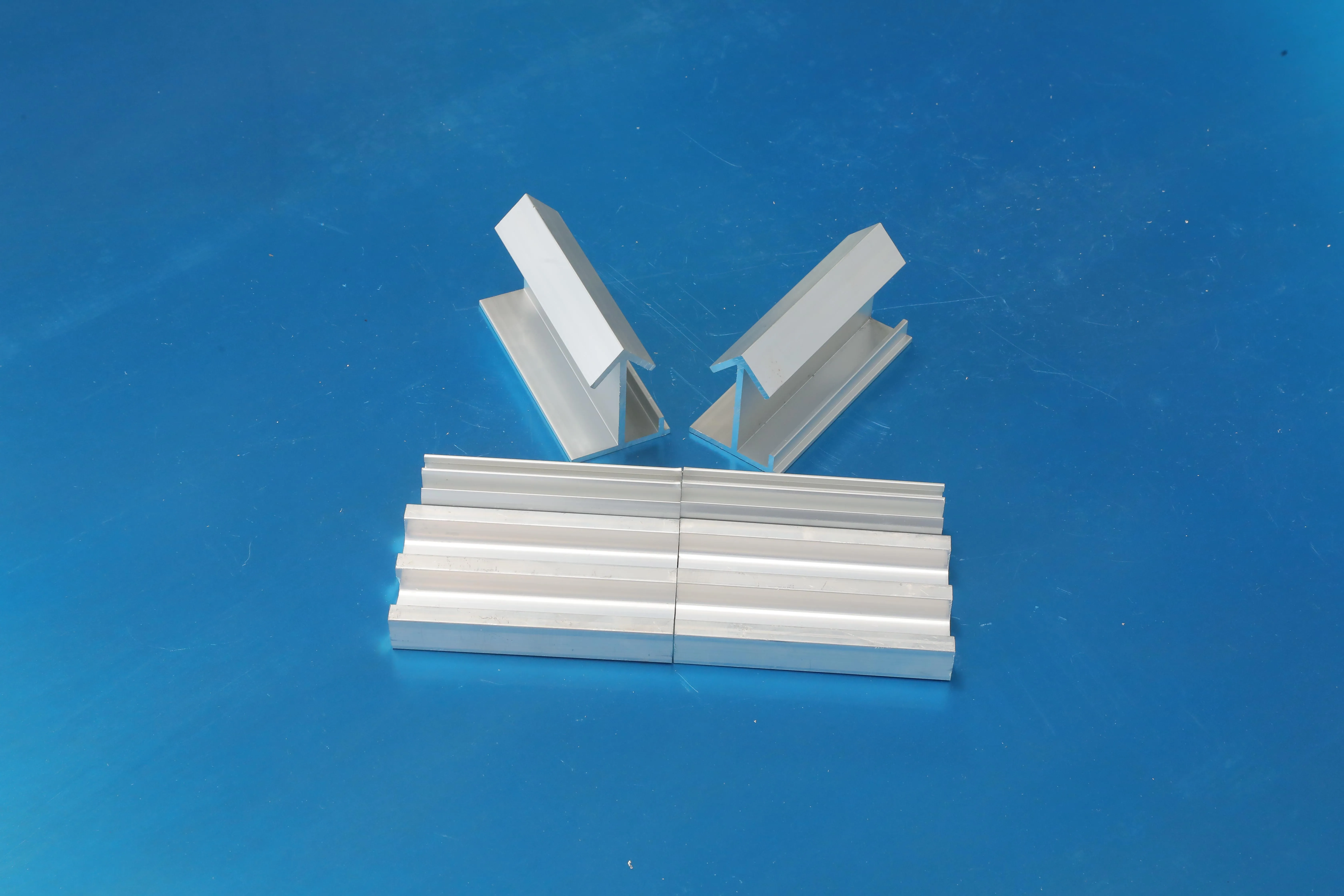 Aluminum Extrusion Profile For Roof Rack - Buy Aluminum Extrusion ...