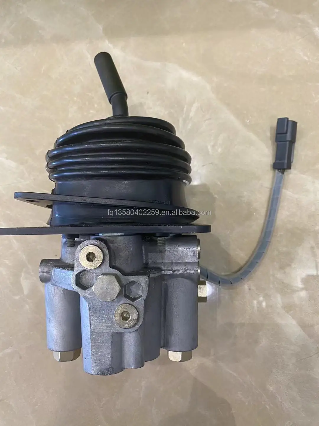 235-0889 VALVE GP-PILOT.jpg