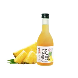 Apple-Based Blended Fruit Wine Sweet Plum Wine 350ml in Pineapple-Design Glass Bottle Premium Packaging