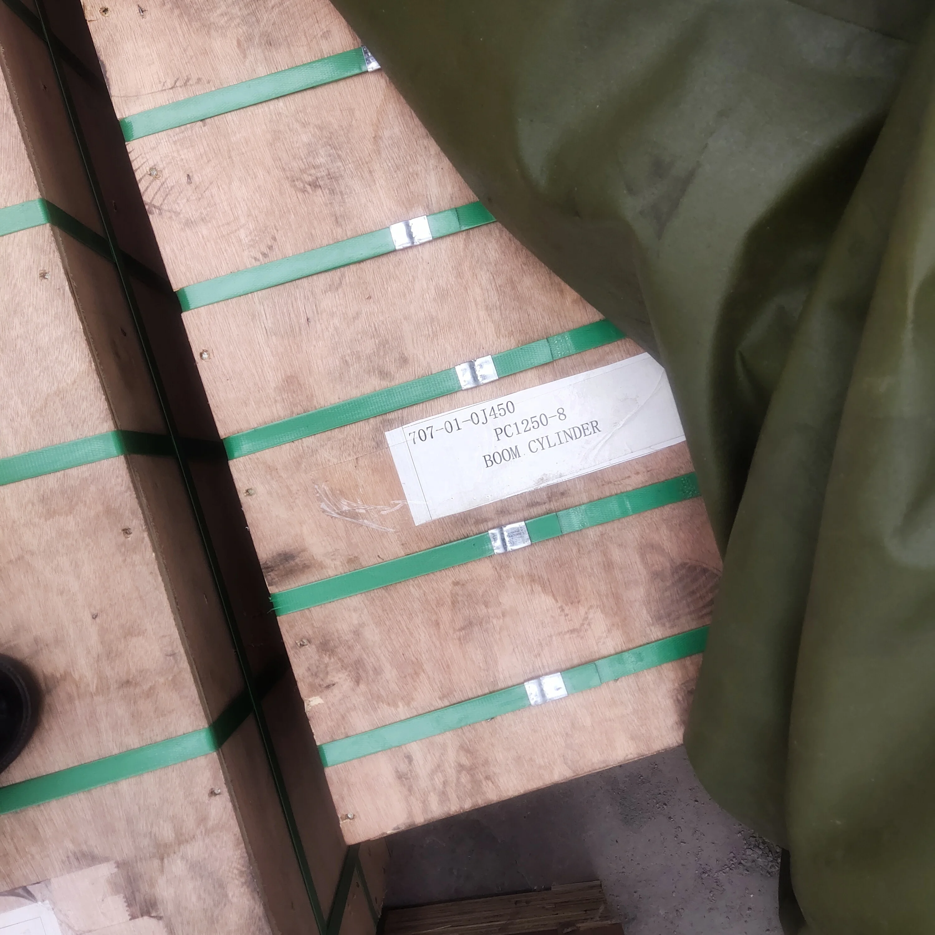 PC1250-8 Bucket Cylinder Ass'y - OEM New, Video Inspection
