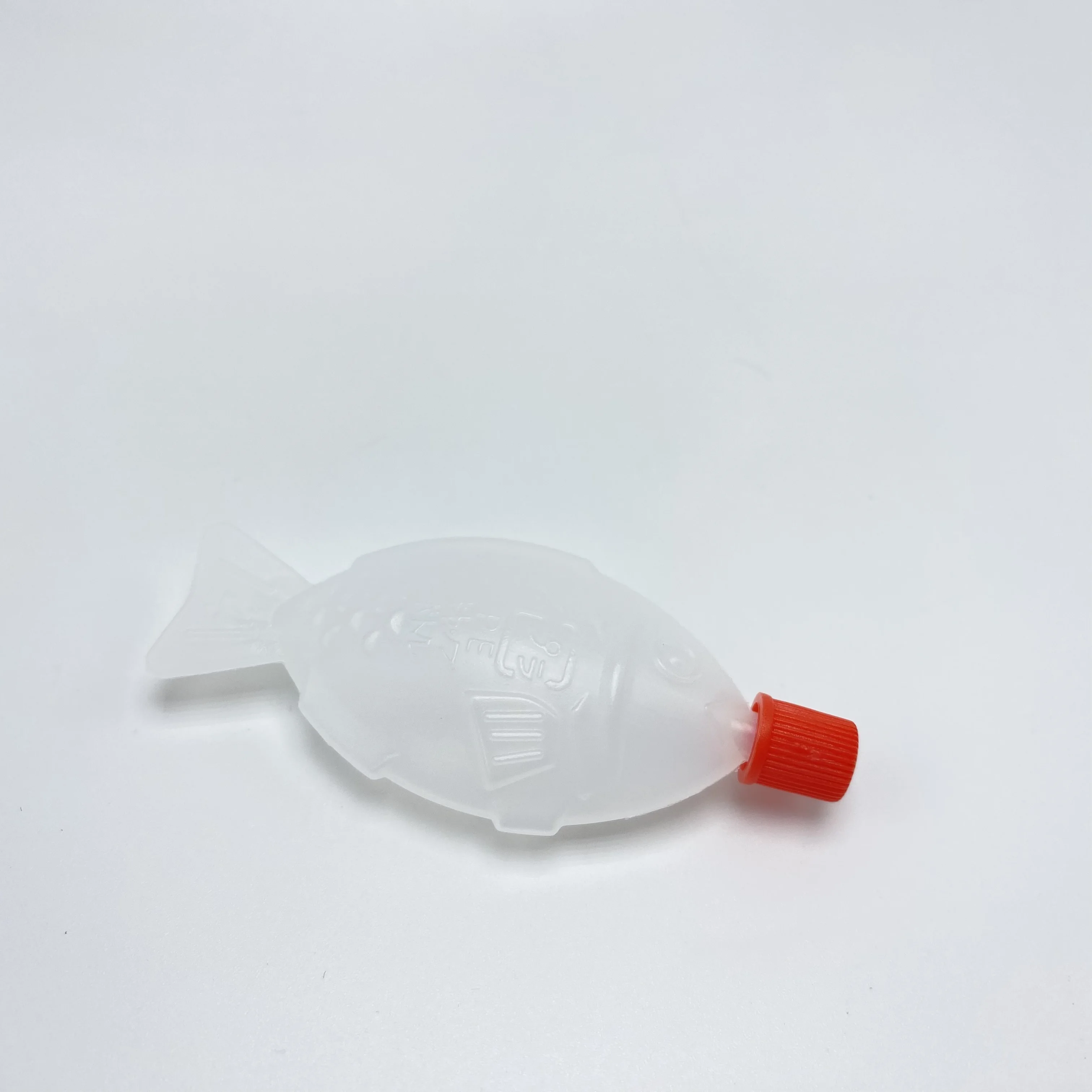 8.2ml Mini Fish Shape Plastic Soy Sauce Bottle Container
