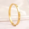 estilo 2-oro, HY0090