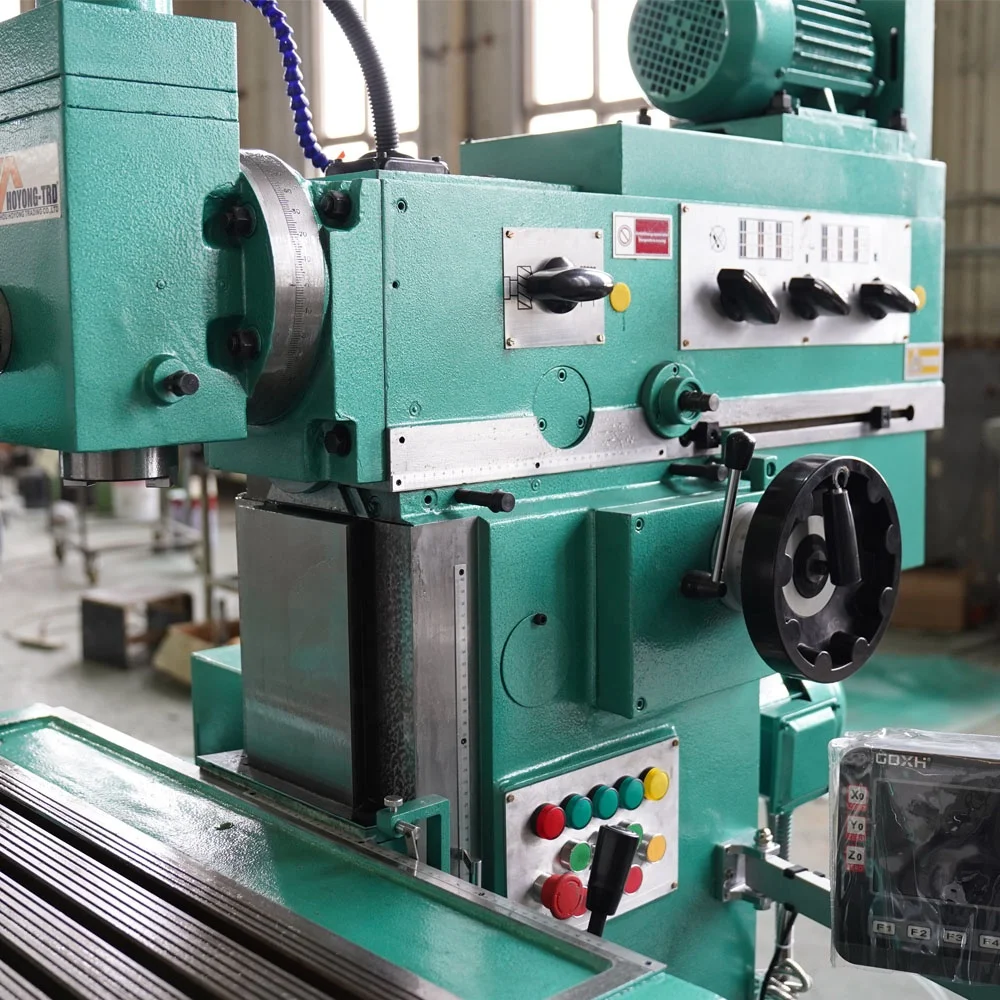 Universal Tool Milling Machine X8132