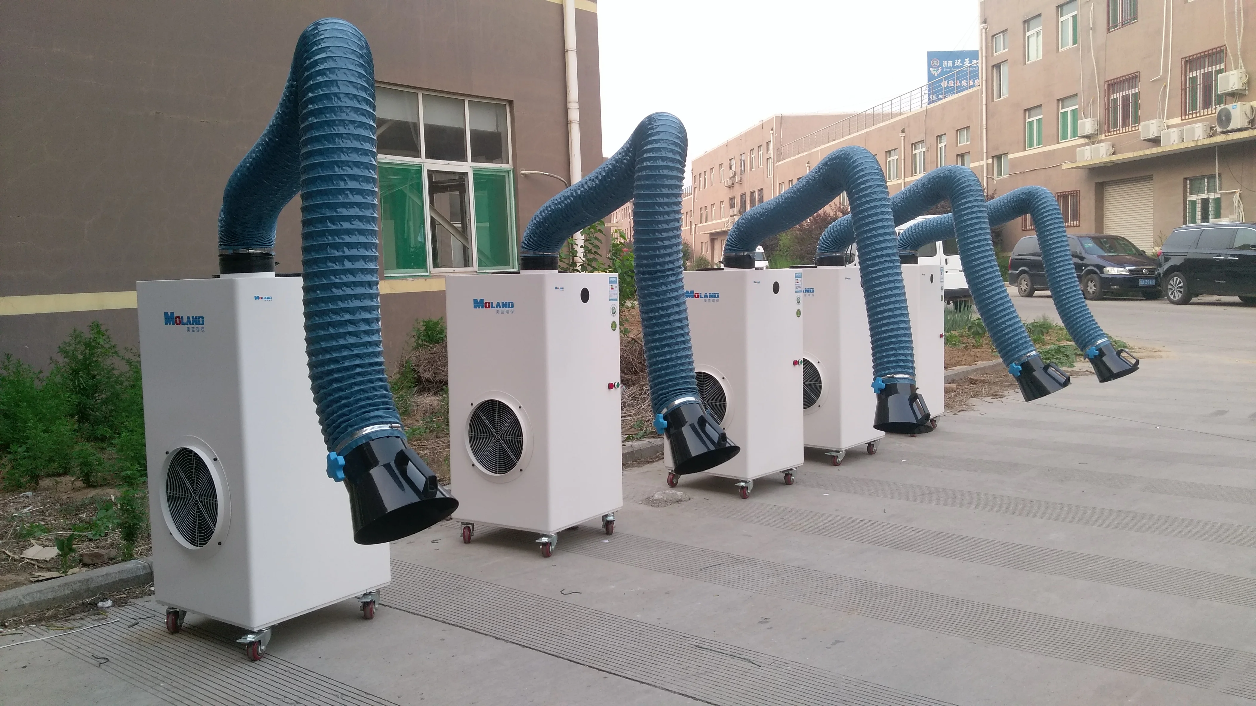 Moland Flexible Extraction Arm - Efficient Dust Collection