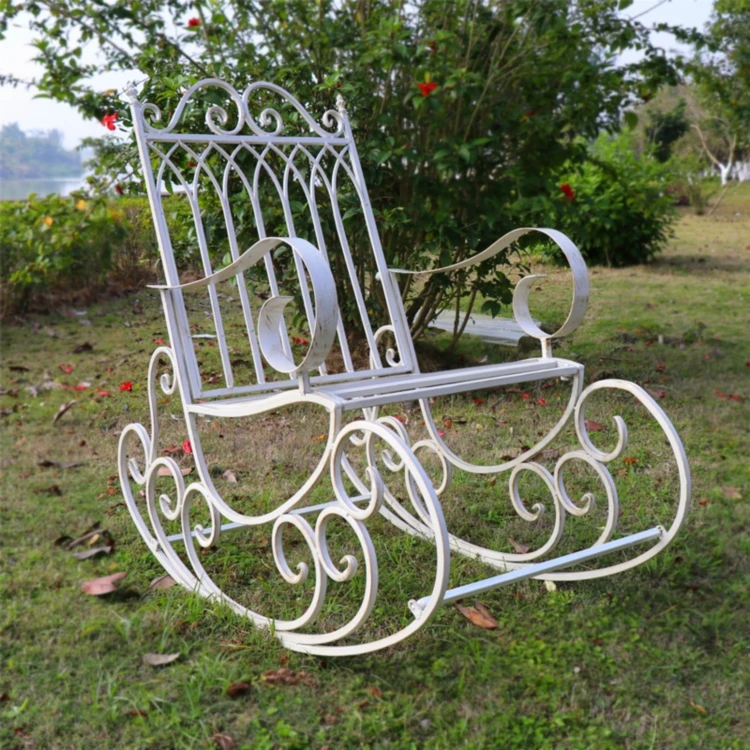 bronce estilo vintage Bonnlo Silla mecedora de metal para jardín al aire libre 