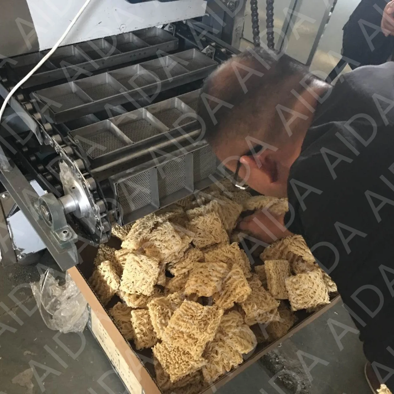 Manufacture Offer Gluten Free Manual Pasta / Rice Pasta Non Fried Noodles Pasta Production Machines Made in Italy