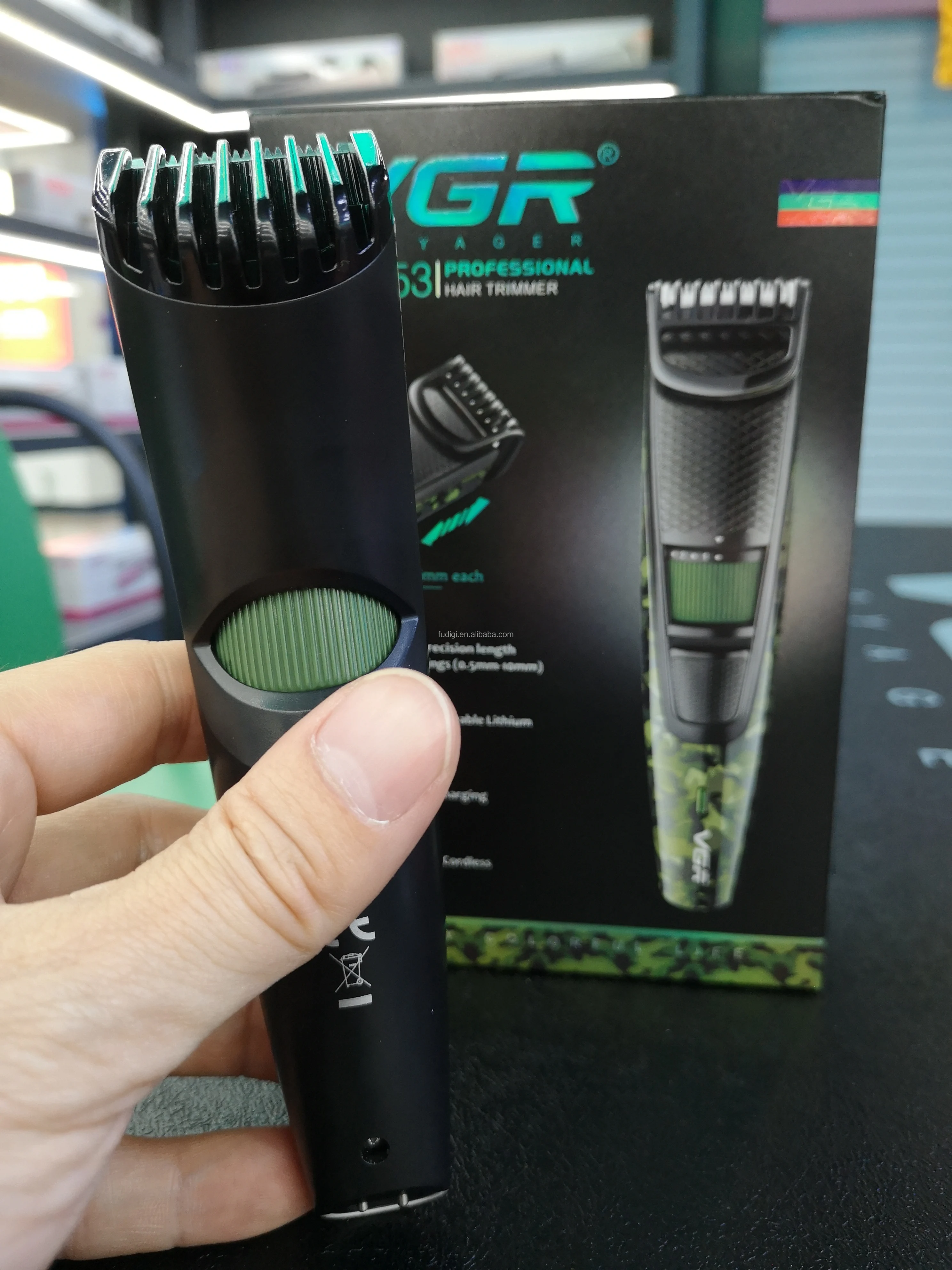 VGR V-053 Professional Rechargeable Hair Clipper for Men 3