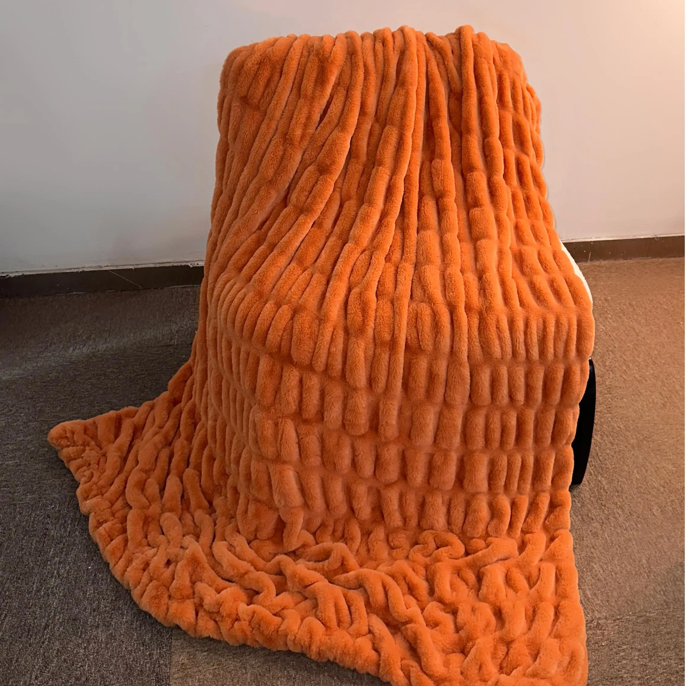 Aoyatex 2025 신제품 디자인, 자카드 패턴 적용 더블 레이어 두꺼운 인조 토끼 모피 담요, 가정 및 소파 사용용