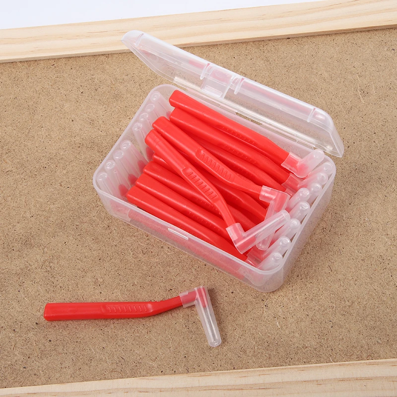 L-образная межзубная щетка с длинной ручкой