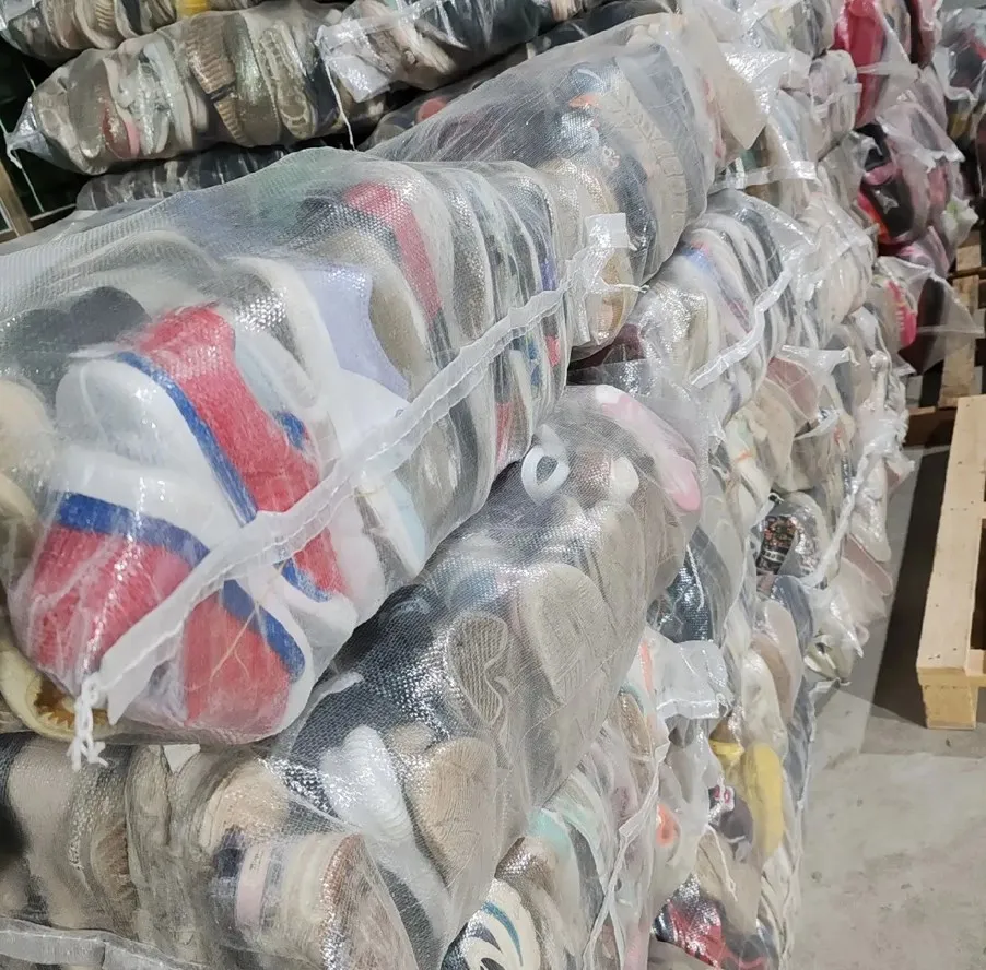 Wholesale Men's Bags, Shoes, and Clothing Trendy Durable