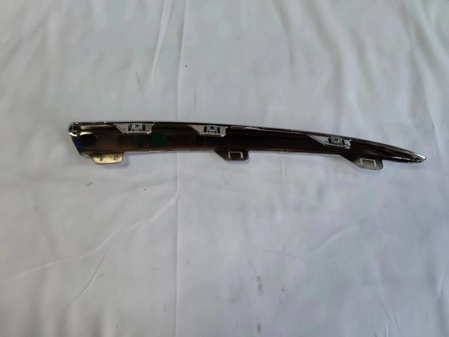 High Standard Production Front Bumper Molding Trim Strip 2538851804 For