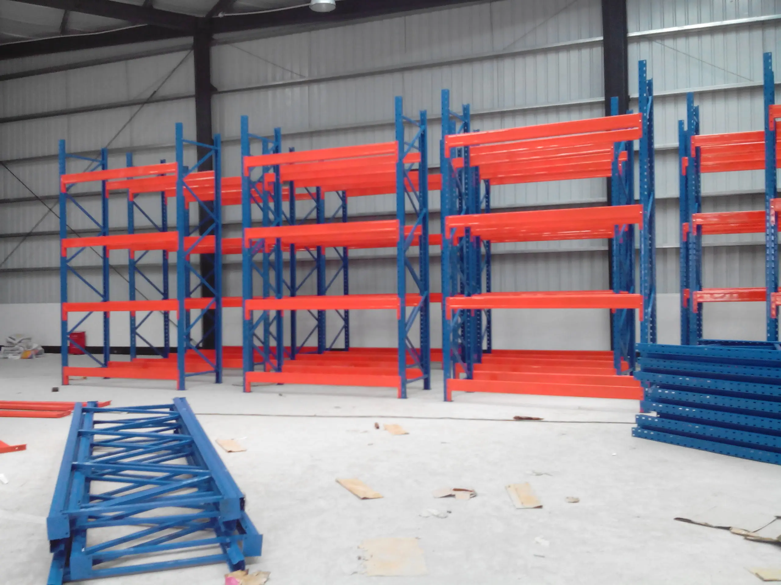 Uprightde Racks Space-saving Metal Pallet Upright Rack - Durable & Customizable