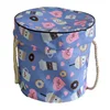 Bolso tipo cubo de juguete con té con leche en forma de corazón