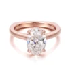Bague en or massif 10 carats avec diamant de laboratoire.