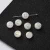 Perles de lettres en coquillages -- U
