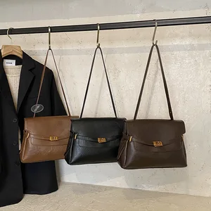 2026 Vintage Large Size Women's Crossbody Shoulder Bag PU Leather Flap Style with Metal Lock Totes