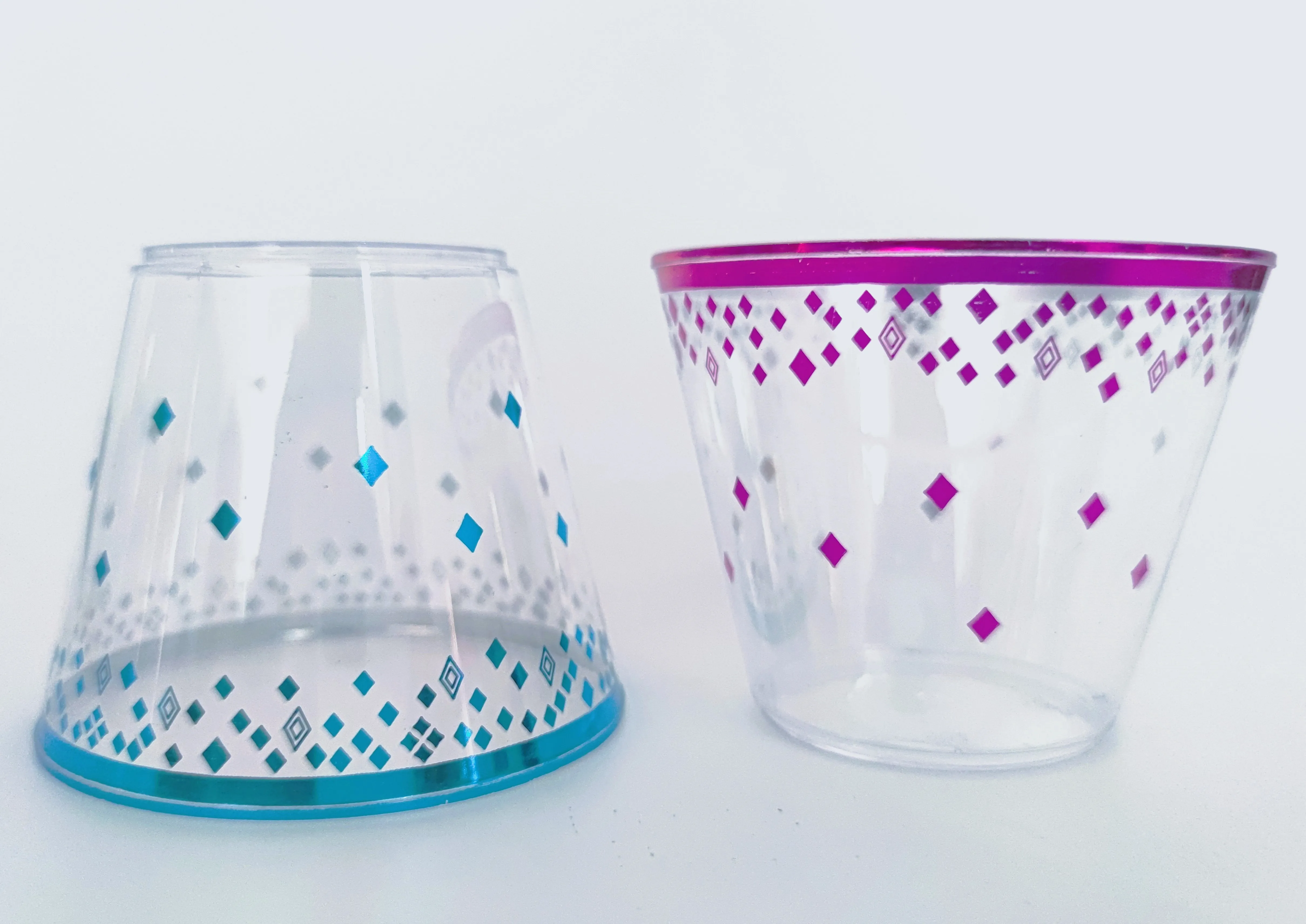 Plastic Glasses 100 Pack 9oz Disposable Plastic Party Cups With Gold Rim - Heavy Duty Hard Cups For All Occasions Heavy Duty Party Cups Clear - Foto 5