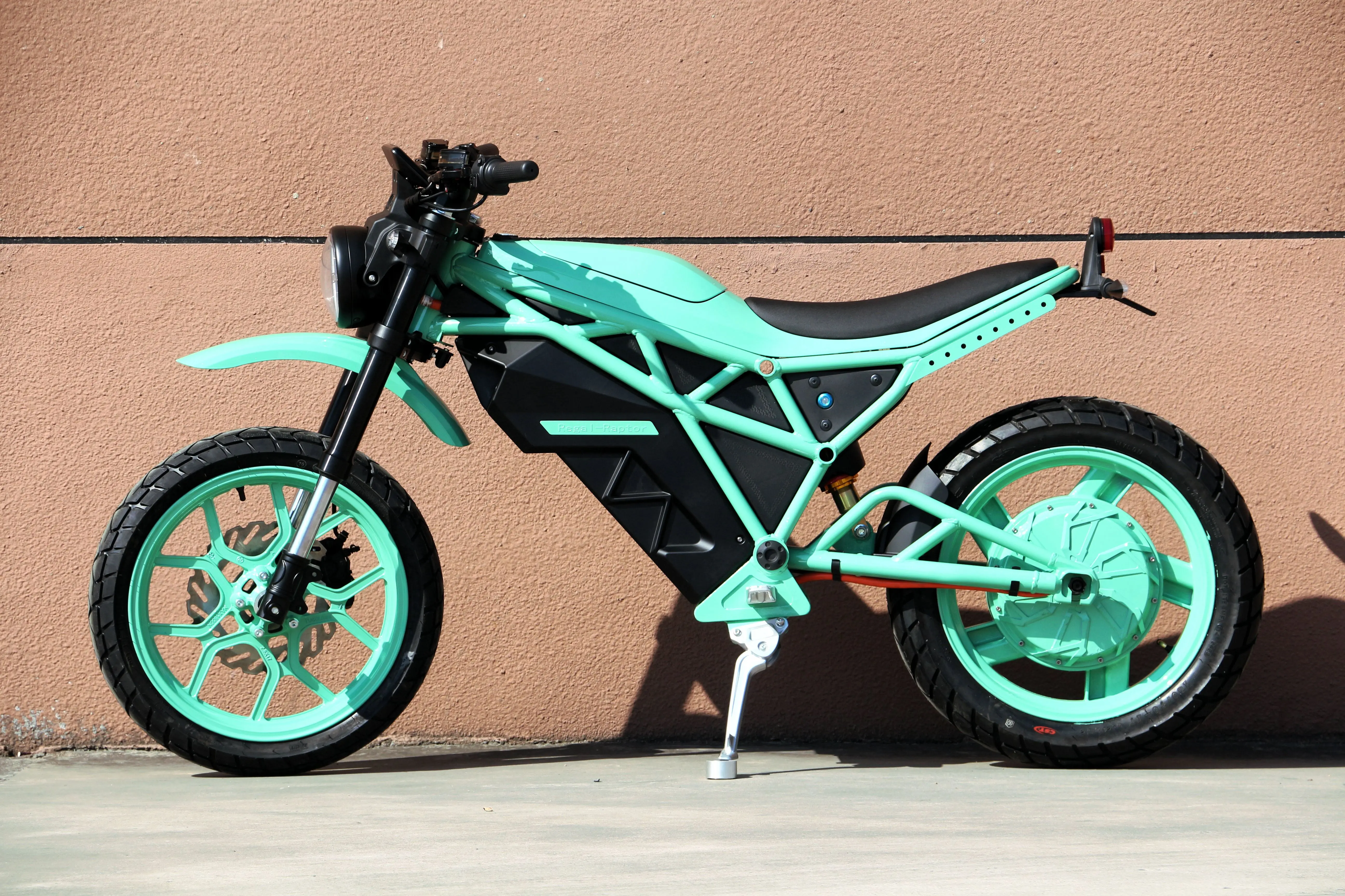 Regal Raptor 2500w Electric Dirt Bike 60km/h Enduro Ebike