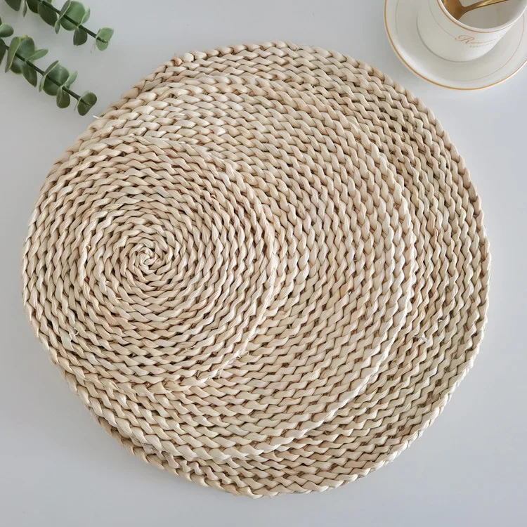 Japanesestyle Handmade Heatinsulation Table Mat Corn Husk Woven Placemat Straw Coaster Daily