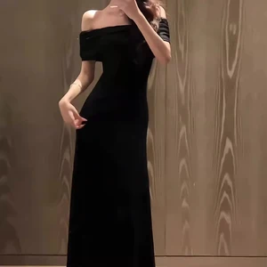 High-End French Chic Summer for Women Beautiful One-Shoulder Black Short-Sleeved Hip-Hugging Skirt Floor-Length Royal Sister