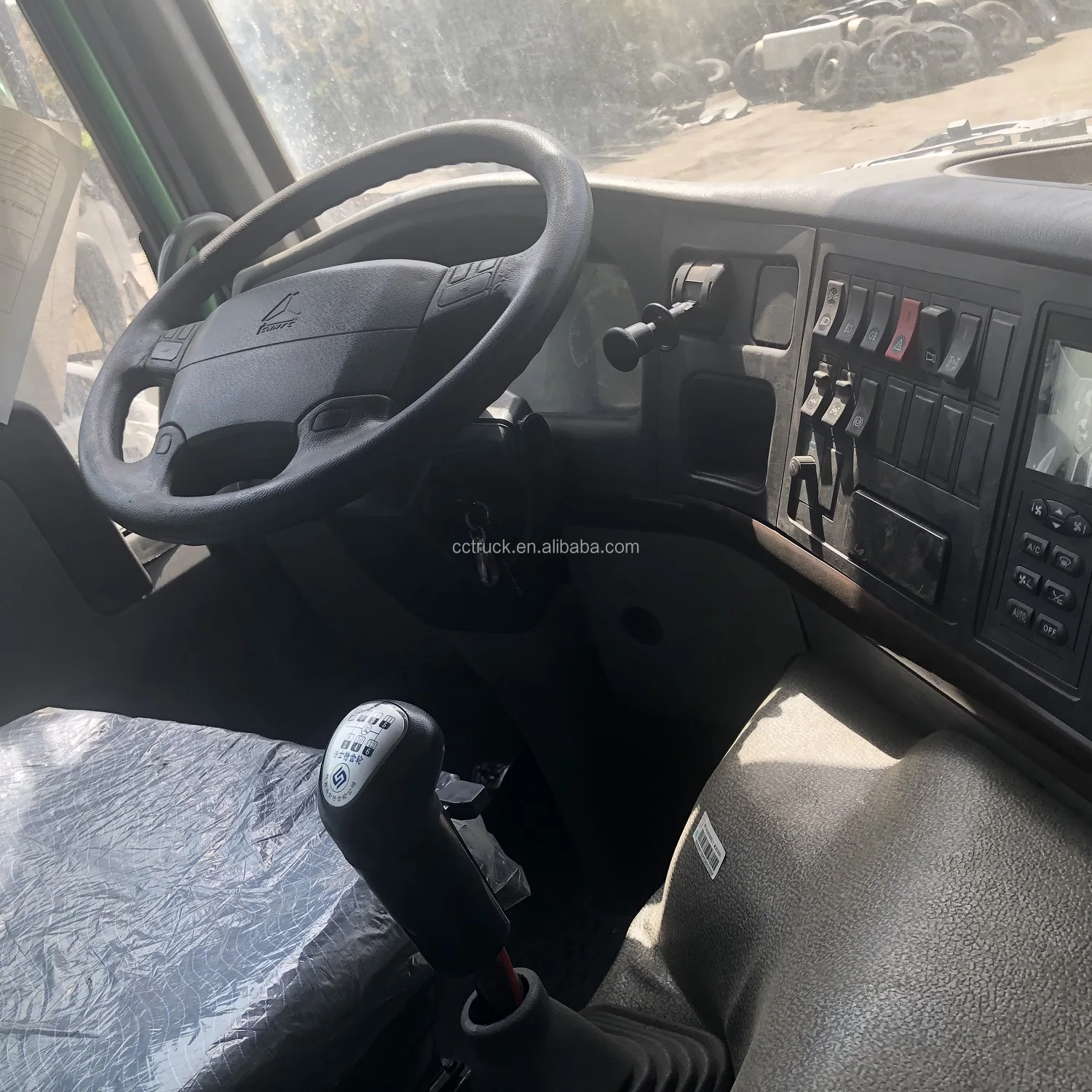 Used Howo 4x4 6x6 8x8 Allwheeldrive Tipper Truck Dump Truck Used