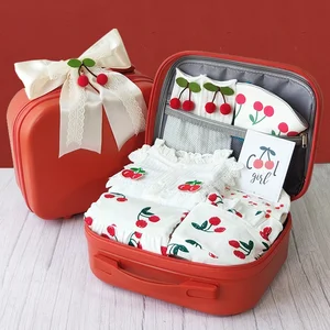 Baby Item Cherry Full Moon Design Cute Knitted Length Cuff Christmas Gift Box New Born Baby Gift Set