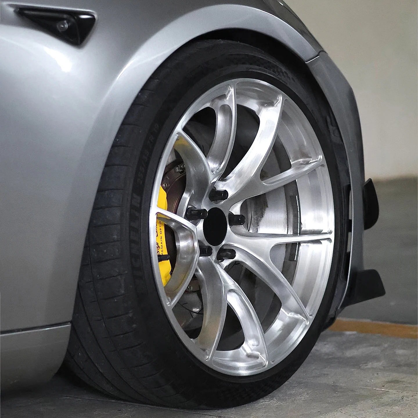 KE Brushed Silver Forged Wheel Monoblock Hub Passenger Car Custom Alloy Rim For Luxury Car