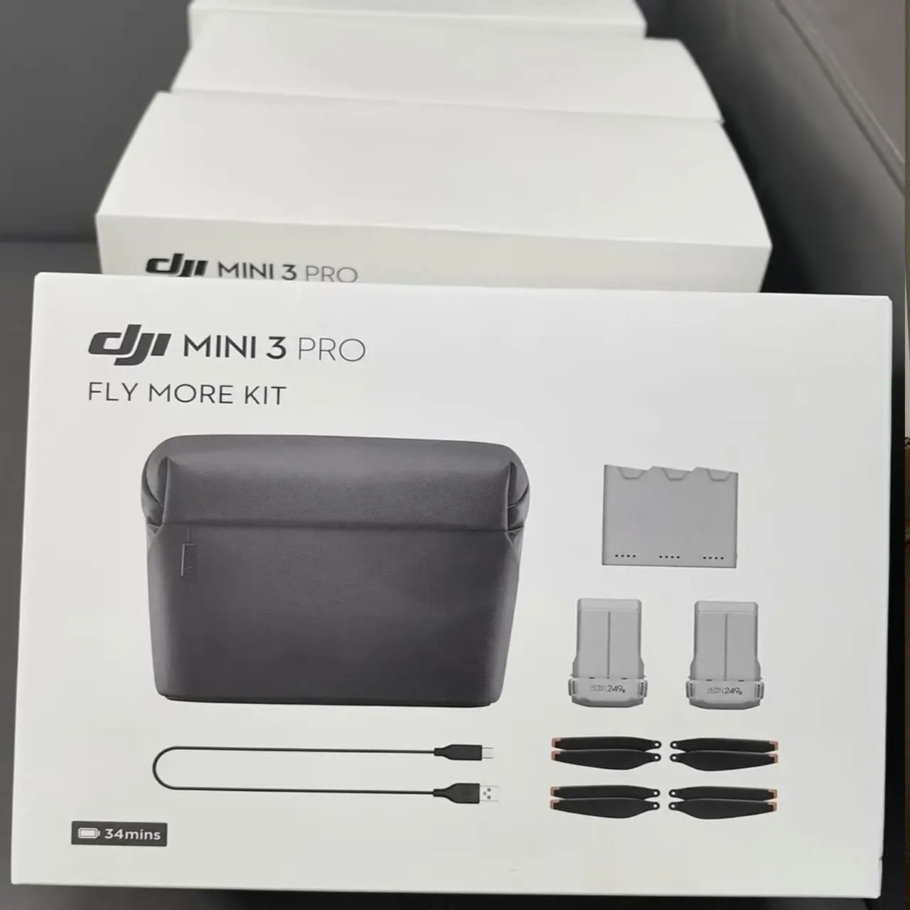 DJI Mini 3 Pro Fly More Kit with Two-Way Charging Hub - Max 34-Min