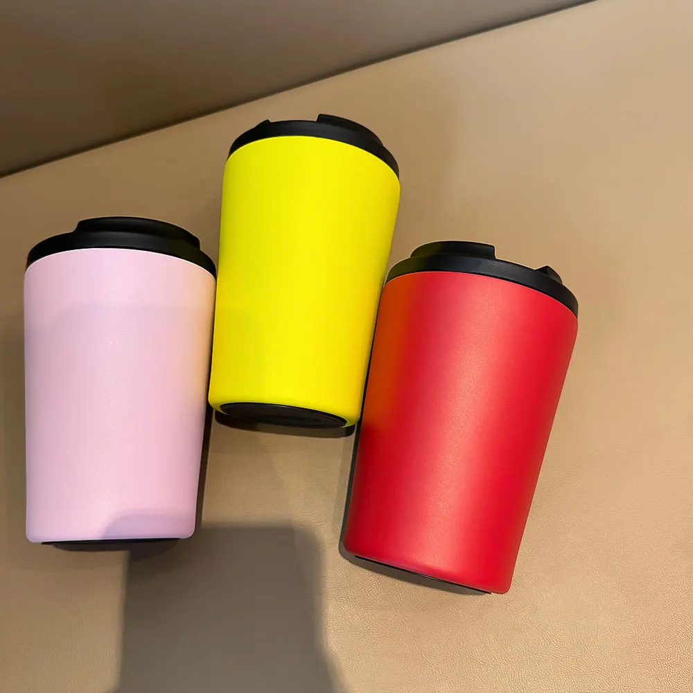 Available Now Resistant Non Slip Silicone Grip Travel Mug 350ml Vacuum Heated Coffee Cup with Leakproof Lid