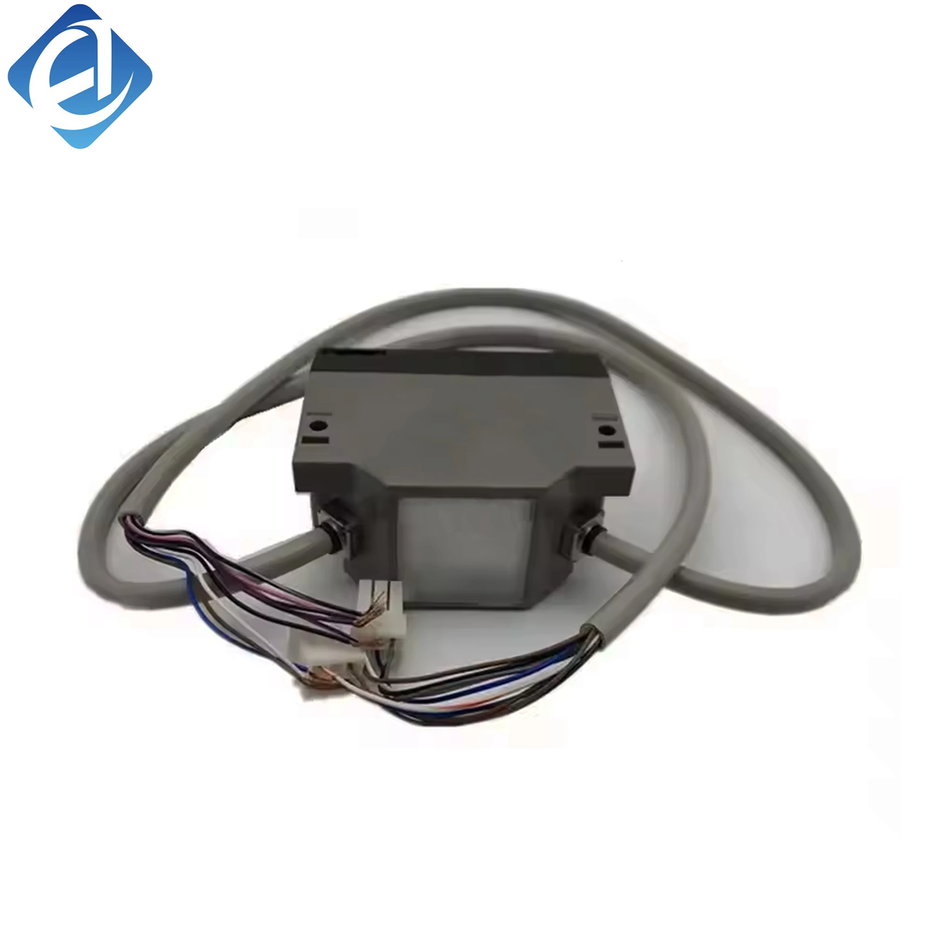 منبع تغذیه سری PX-24ES، مدل جدید و اصلی، دارای خروجی پایدار، بازده بالا و طراحی چندلایه برای حفاظت است. این منبع تغذیه فشرده و بادوام، به‌طور ایده‌آل توان مورد نیاز تجهیزات اتوماسیون صنعتی را تأمین می‌کند.