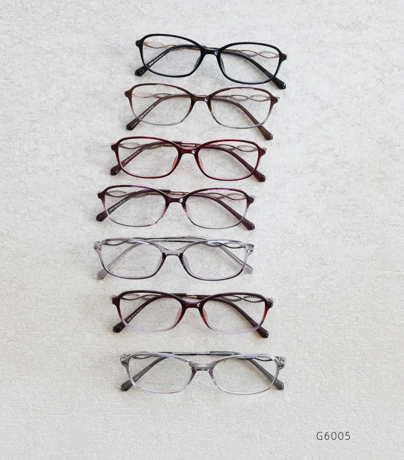 2025 nouvelles lunettes cadre creux clair carré Anti-lumière bleue lunettes  femmes mode or rose ordinateur lunettes cadre classique - Main Image