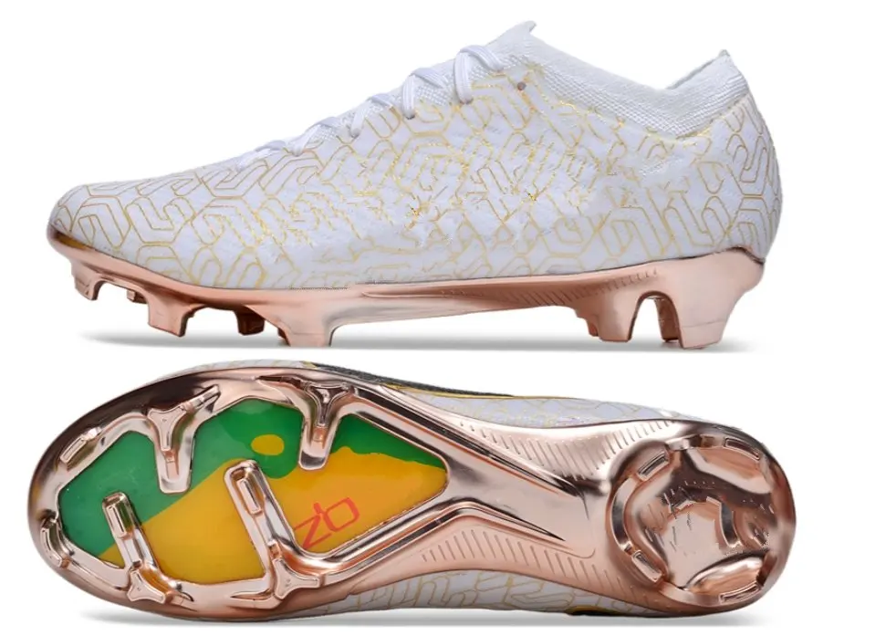 Custom Made Outdoor Men Boys Soccer Shoes TF/FG Boots - Main Image