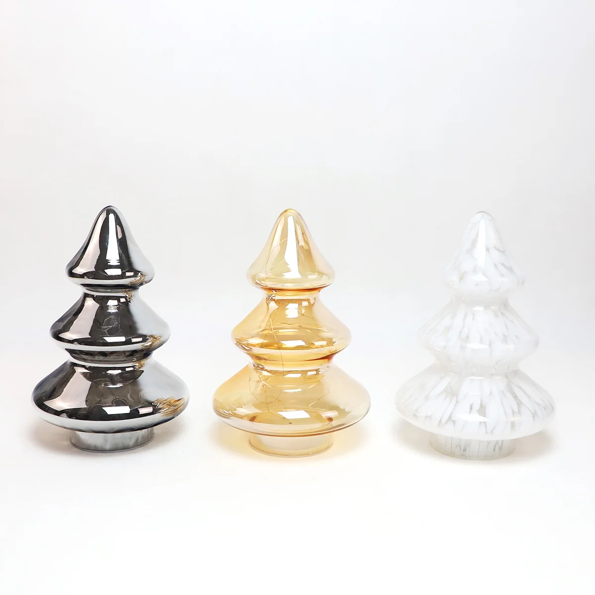 China manufacturer wholesale lighted blown glass christmas cone decorative trees with led lights topper