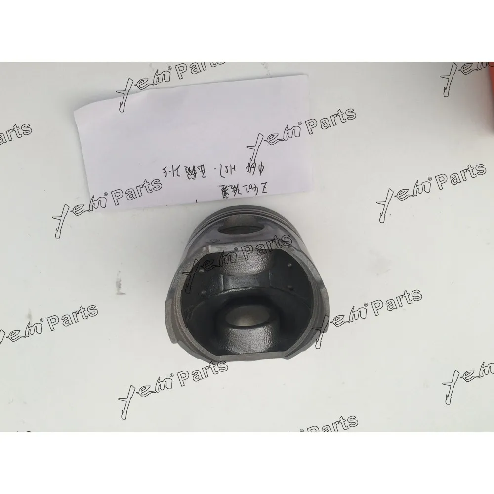 Z402 Piston 15821-21110 for Kubota Engine 3