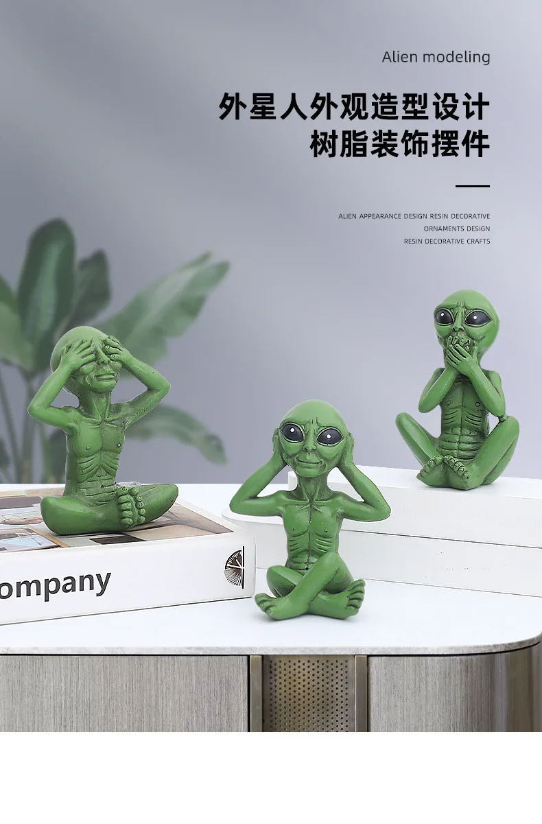 ufo figurines