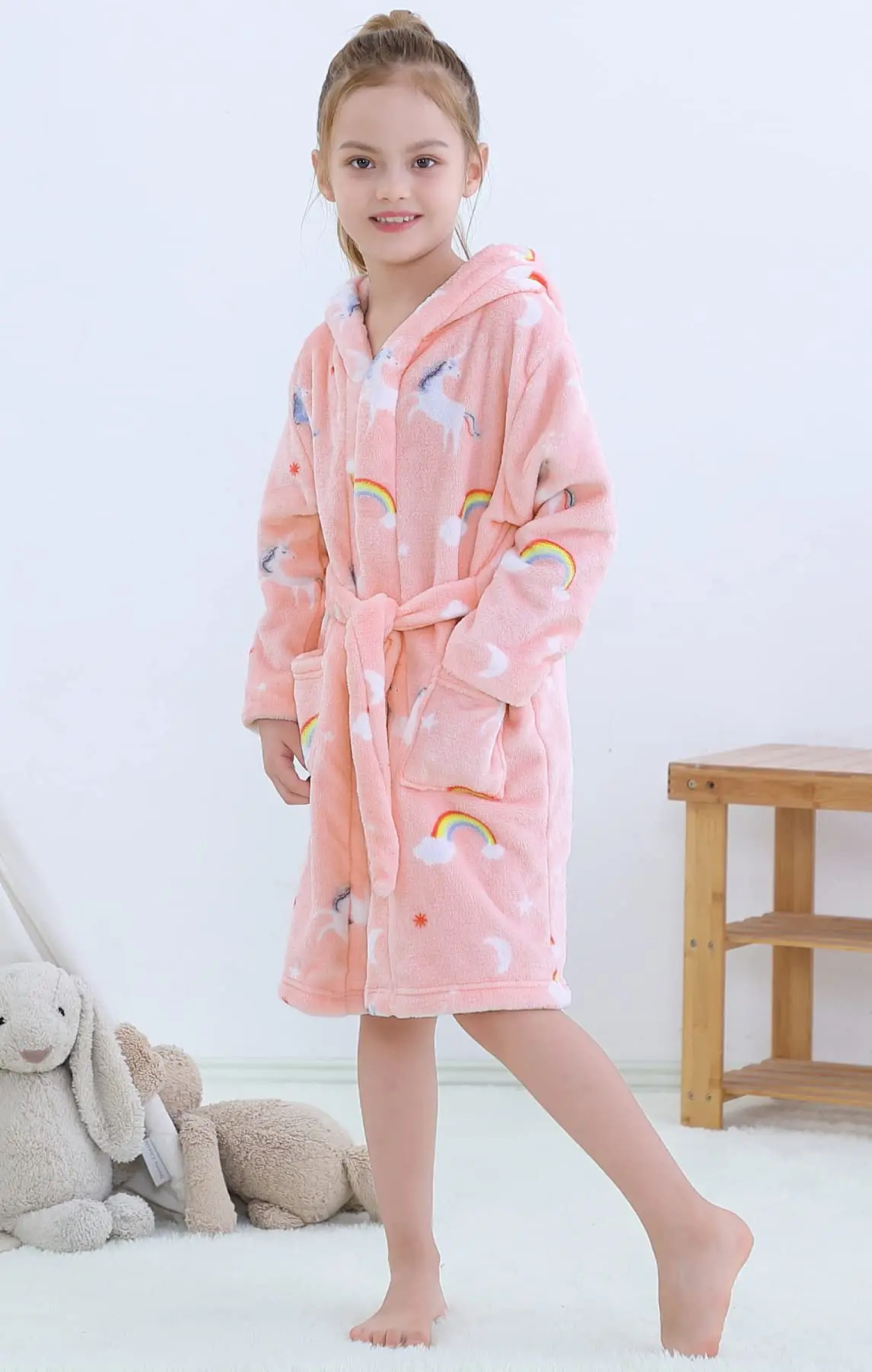 Wholesale Cartoon Character Girl hooded robe Warm Soft  Flannel Fleece Printed bathrobe Children bathrobe factory