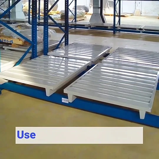 Heavy Duty Warehouse Forklift Stackable Rack Pallets For Cold Racking