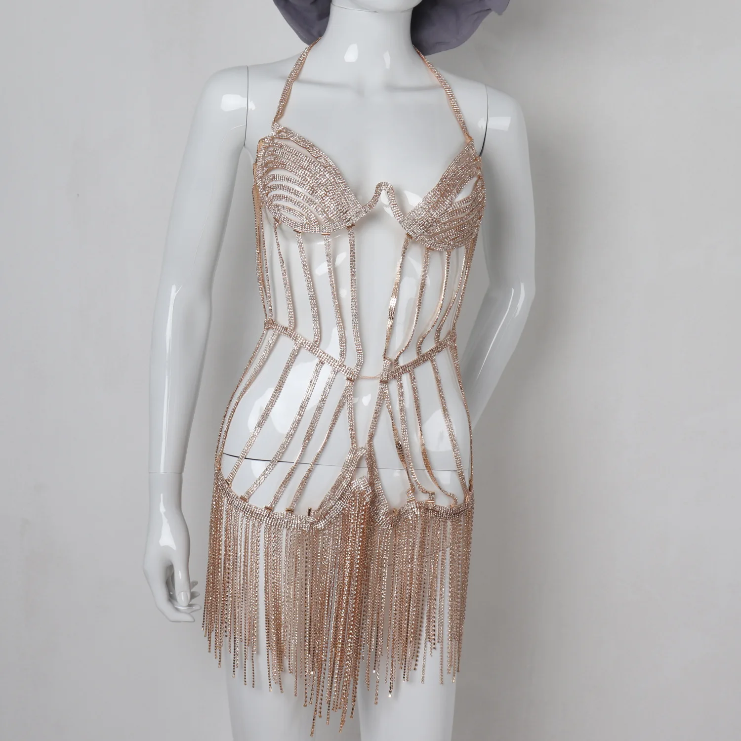 めっき ラインストーン誇張されたセクシーなタッセルボディチェーンジュエリーブラとパンティーセットハロウィンパーティードレススーツ ダイアモン