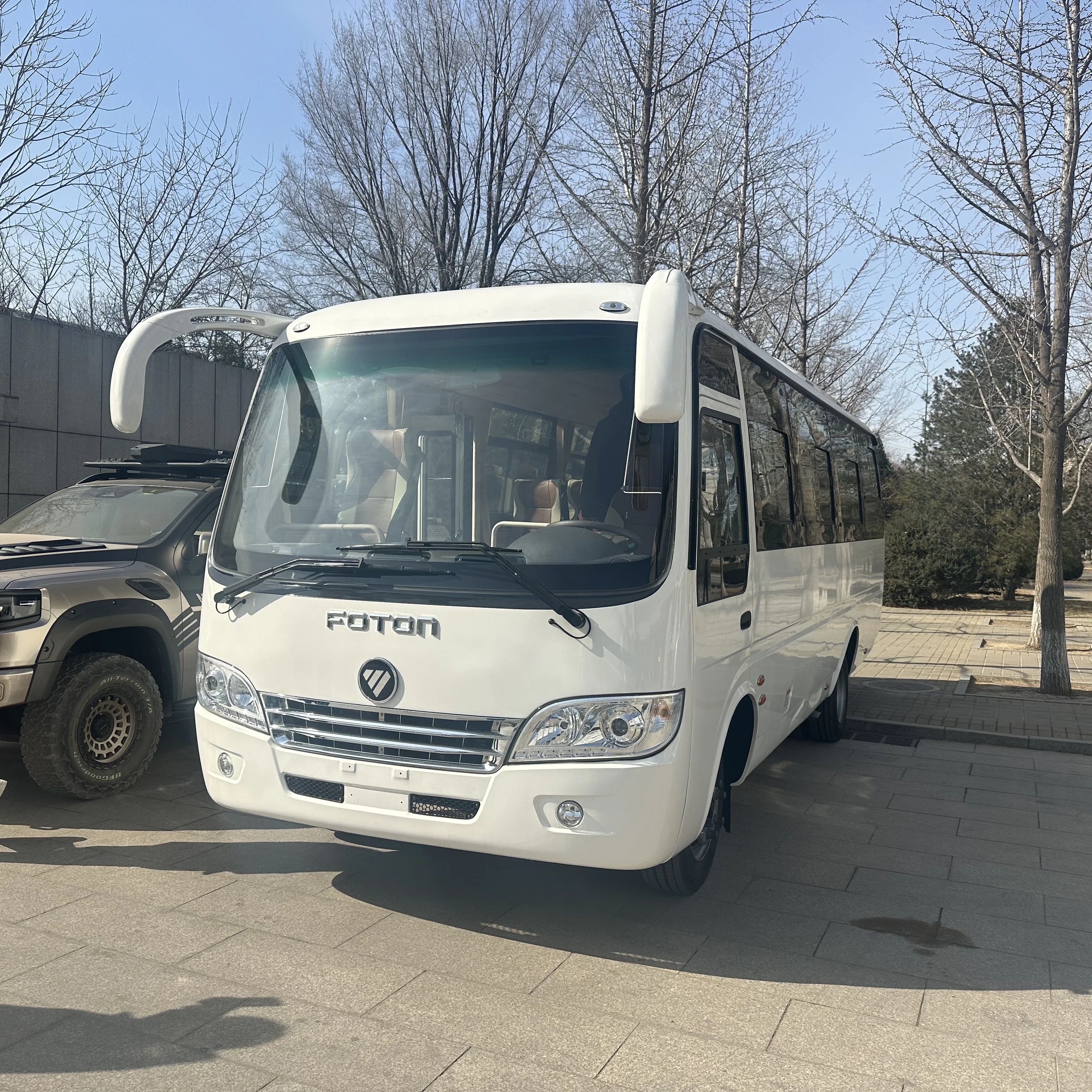 Unlock Your Potential Best Quality Second-hand Large Coach Bus Foton 49 Seats Passenger Used Electric Bus - Image 4