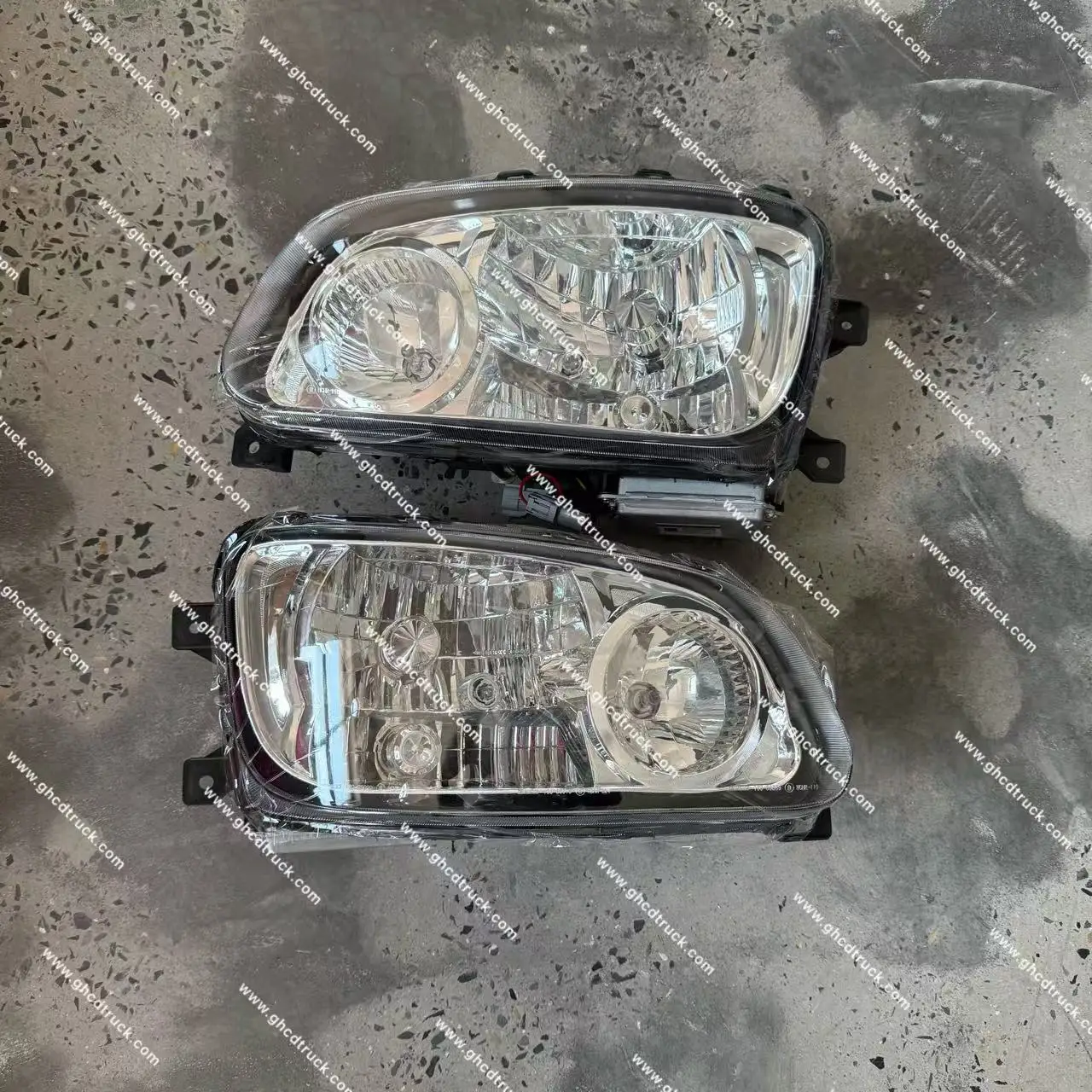 product ghcd high quality control head lamp lh rh for hino mega for mega 500 truck spare body parts-1