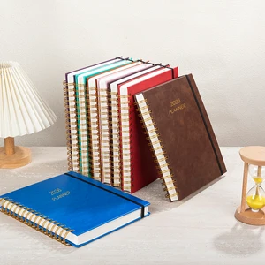 Stylish A5 Weekly Monthly Planner New Arrival Spiral Binding Notebook Gold Foil Stamping Elastic Band Pocket PU Hardcover Paper